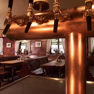 2* Gasthof Brauereigasthof Maierbr\u00e4u